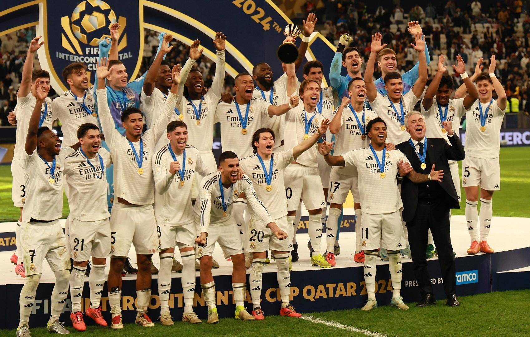 手重夺都