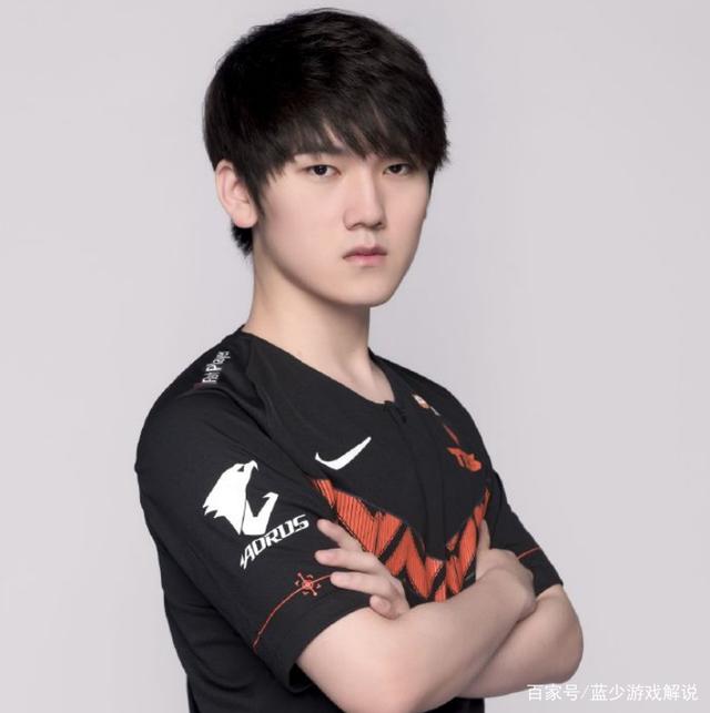 替代的